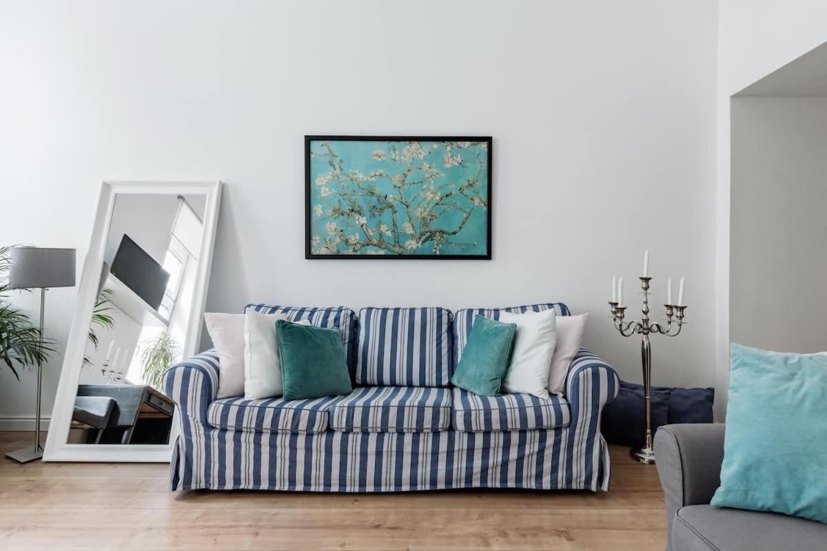 ⍟Luxurious And Spacious⍟ 5 Min Walk To City Center Wien Exteriör bild