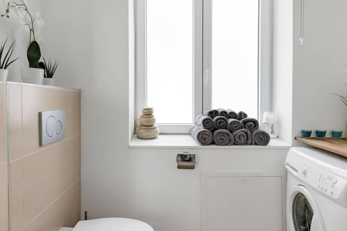 ⍟Luxurious And Spacious⍟ 5 Min Walk To City Center Wien Exteriör bild